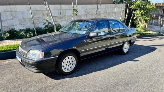 CHEVROLET OMEGA 2.2 MPFI GLS 8V GASOLINA 4P MANUAL